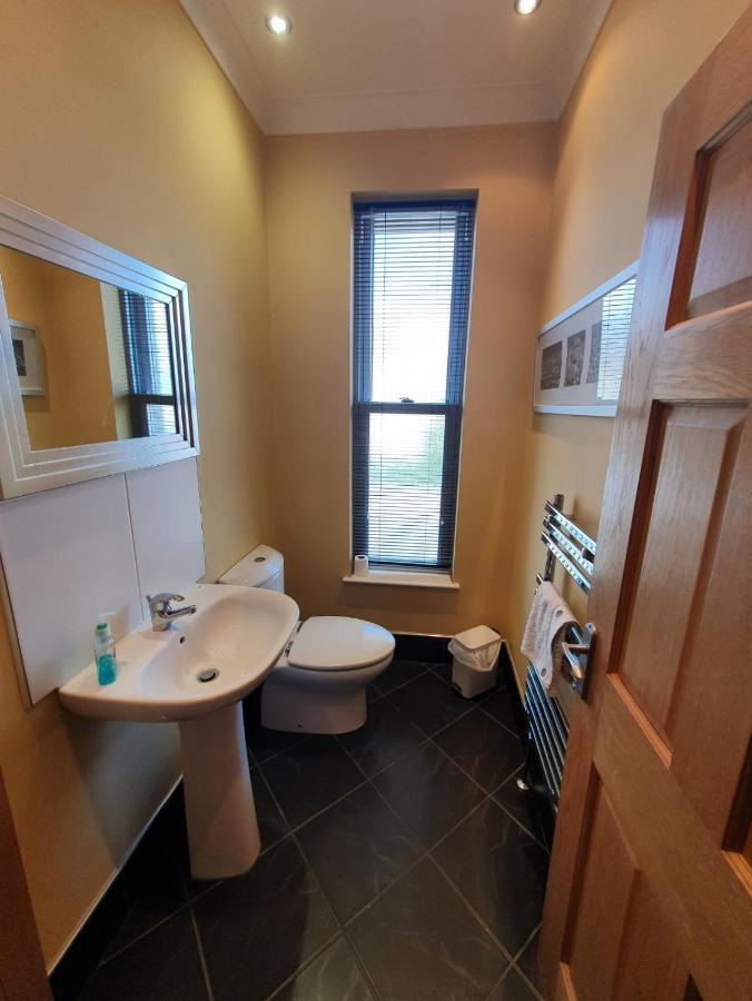 St Ives Apartment ฮาลิแฟกซ์ ภายนอก รูปภาพ